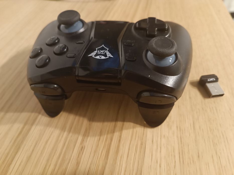 Gamepad (controller gaming) TRUST BOSI GXT590