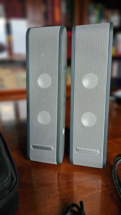 Boxe birou/laptop Altec Lansing XT1 + husa si accesorii