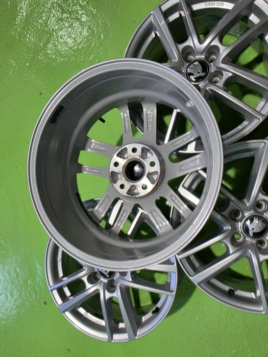 17 5x112 Skoda лети джанти 5х112 шкода