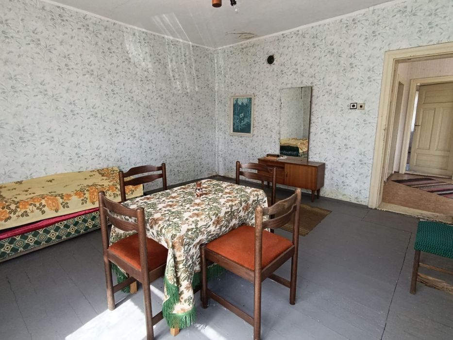 Къща село Кипра обл. Девня