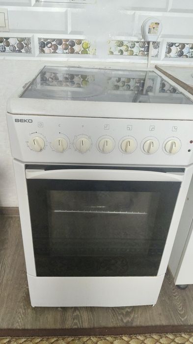 Продам электрическую плиту