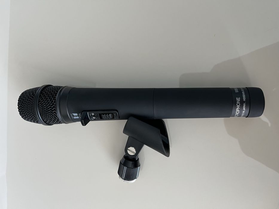 TOA WM-5220 UHF Wireless ръчен безжичен микрофон