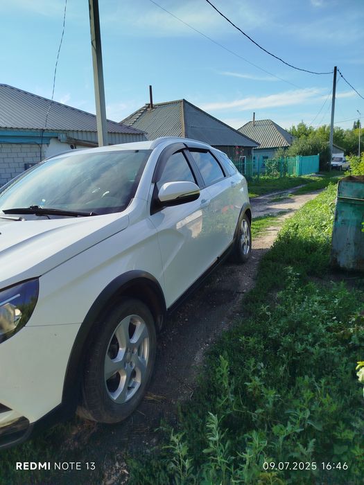 Лада Веста кросс св