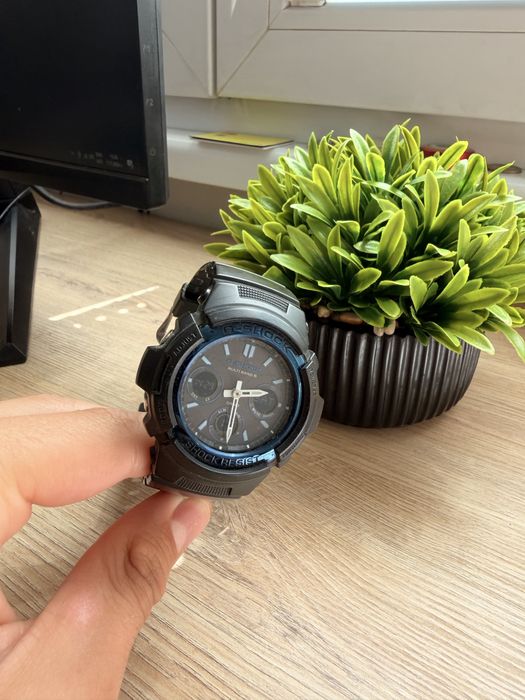 Часовник G-shock