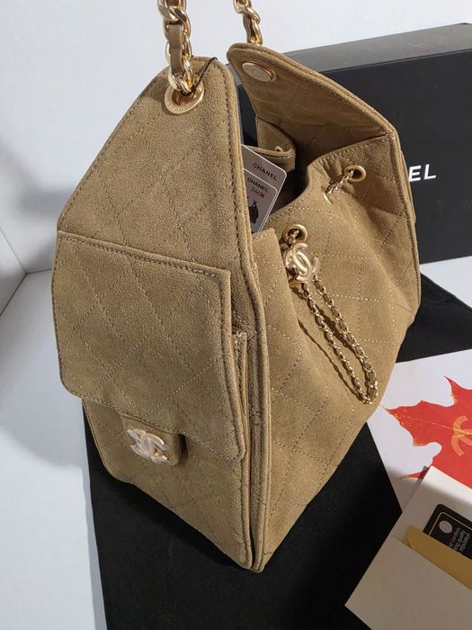 Налична чанта Chanel Hobo 25S велур