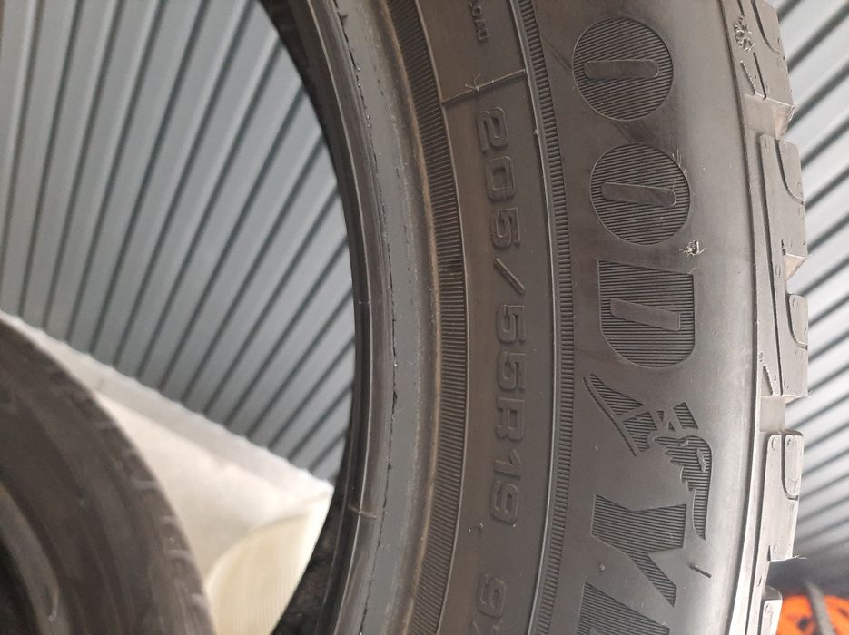 Зимни гуми 205 55 19 GOOD YEAR