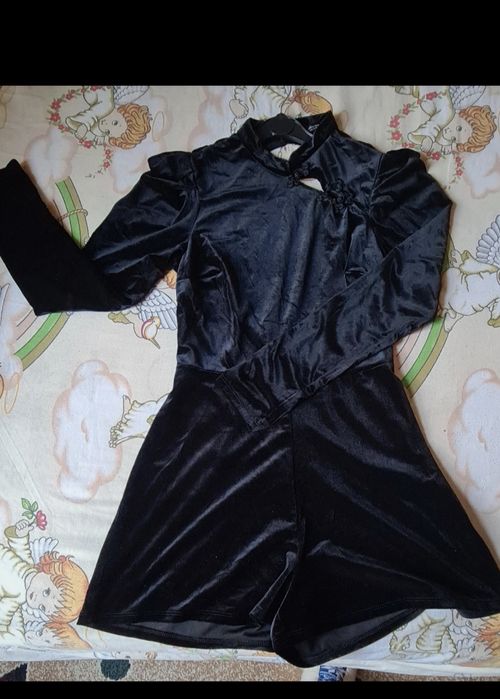 Salopeta scurta din catifea