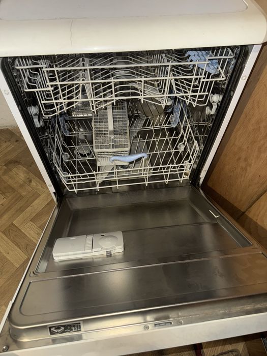 Продам посудомоечную машину Beko