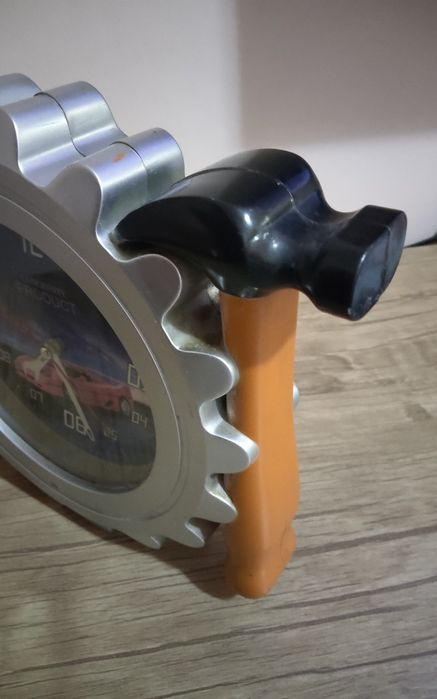 Часы настенные .