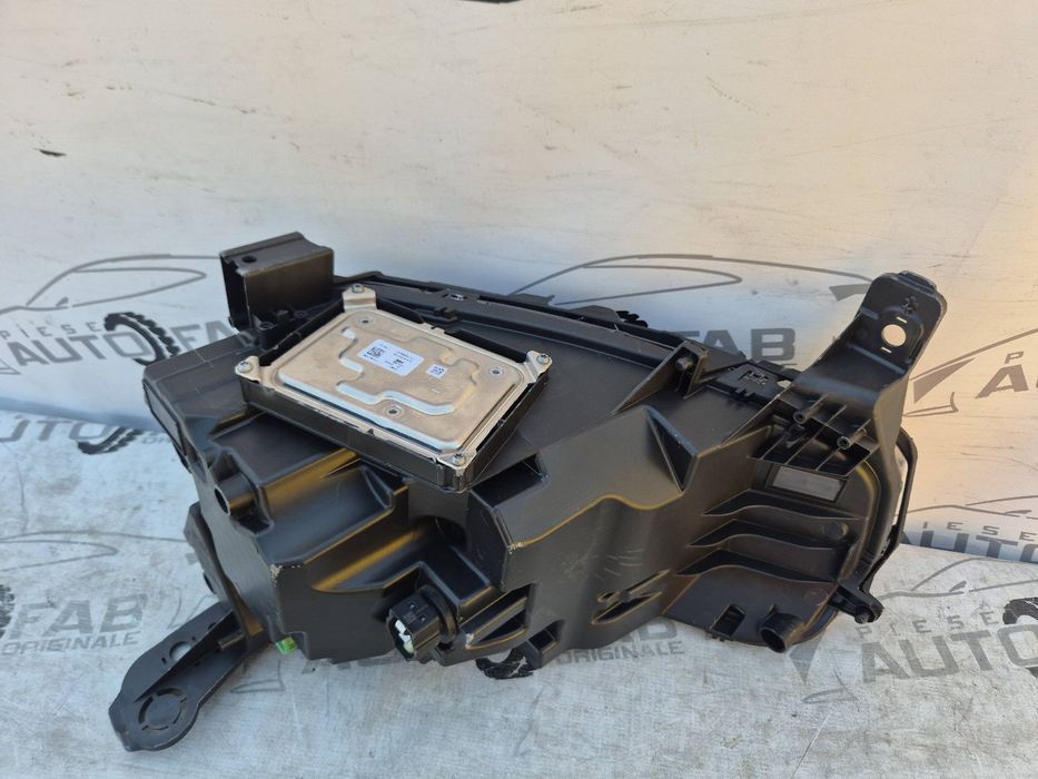 Far dreapta Jeep Avenger Full LED 52218715 nou original an 2023-2024-2