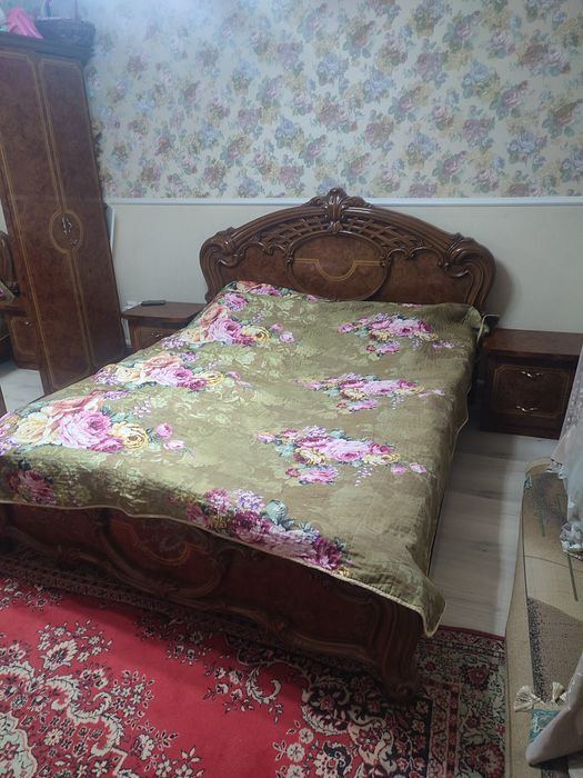 Спальный гарнитур