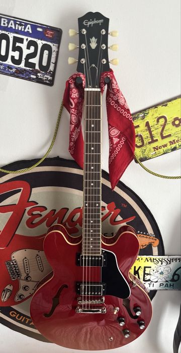 Электрогитара Epiphone ES-335
