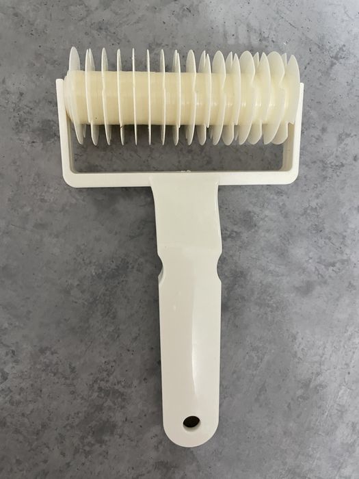 Продам ролик для украшения пирогов