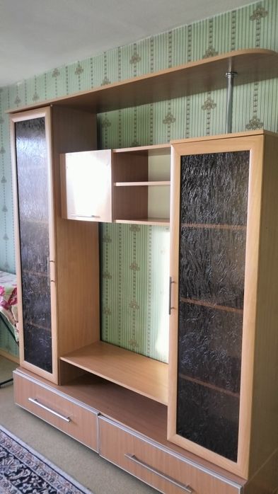 Горка мебельная для зала