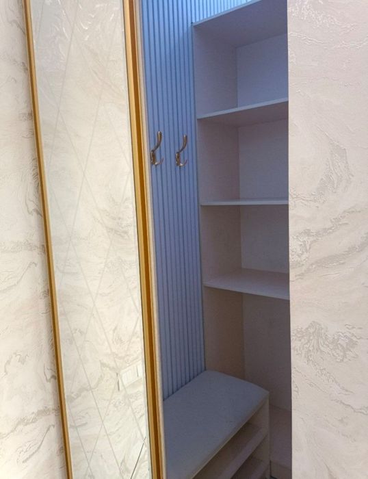 Продается квартира Юнусобад 4кв 2/8/9