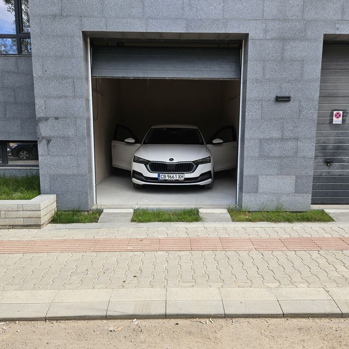 Дава се под наем Гараж / Паркомясто в София, Връбница 2 - 25 кв.м за 177.99 € - Снимка #9