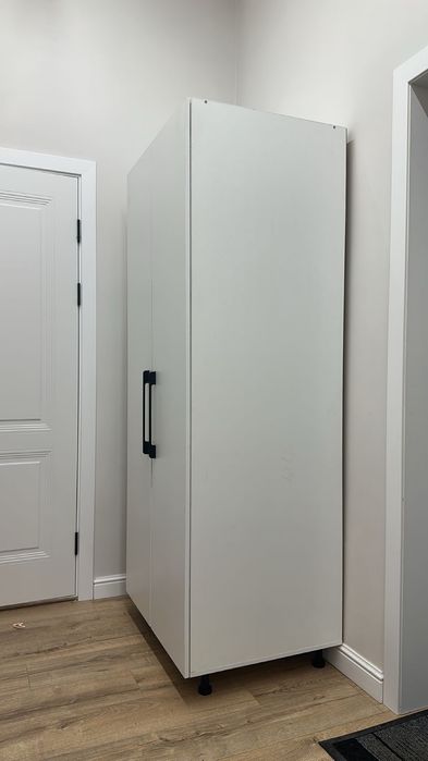 Продам шкаф со штангой