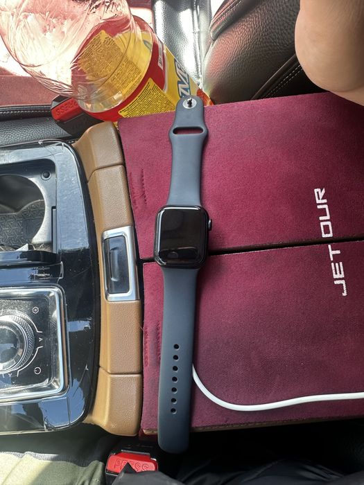 Apple Watch 7 продается