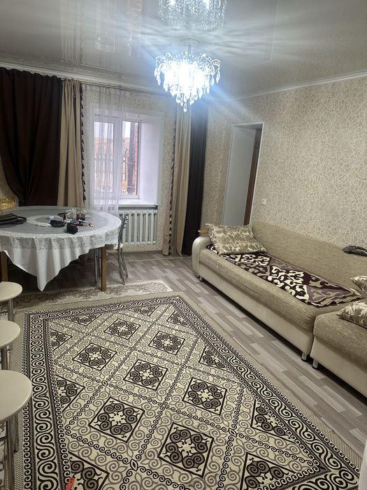 Курлыс ауылында  уй сатылады саудаласу бар