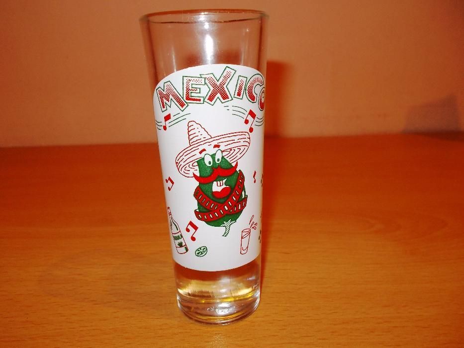 Сувенирни чашки от различни градове