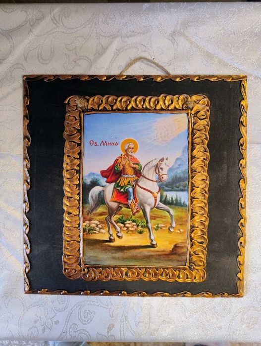 Картини размер 25/25 см на дървена основа.