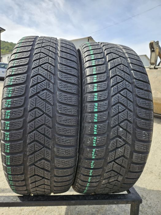 Vând anvelope iarna 215/60r16 215/60/16 PIRELLI