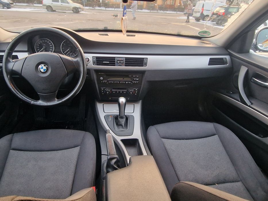 BMW seria 3 E90 318i