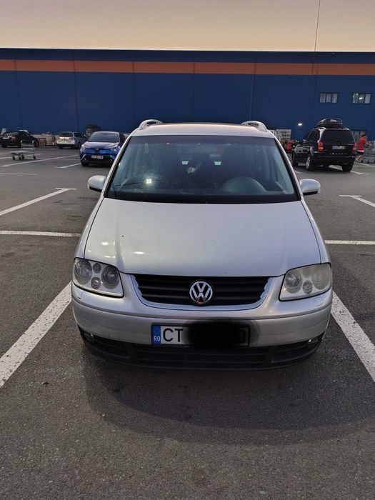 VOLKSWAGEN Touran 0