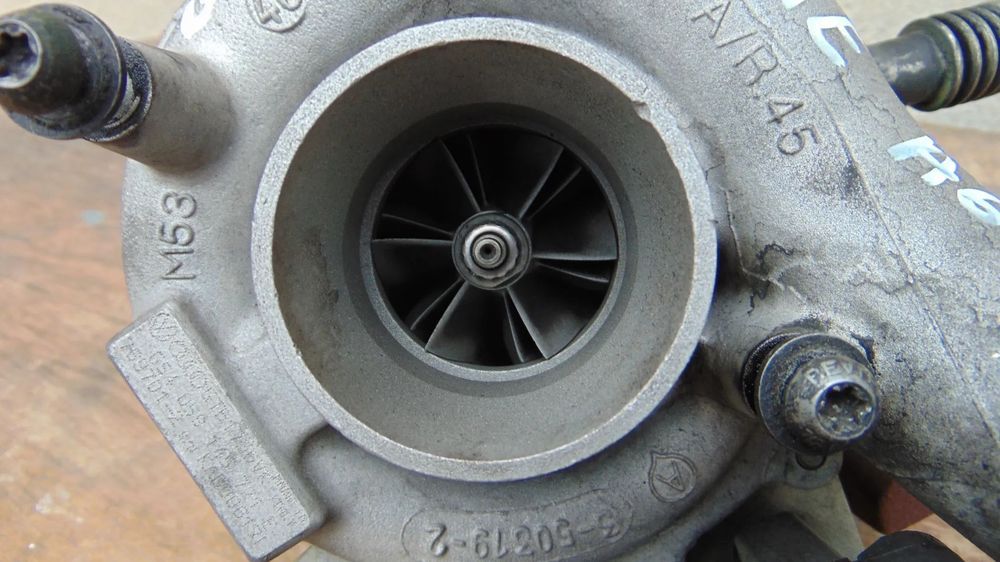 Turbina Audi A4 B7 2.7 TDI,180 CP COD G54059145721E an 2008