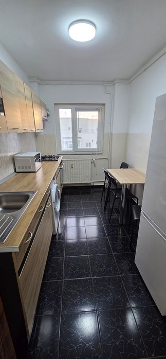 Inchiriez apartament 2 camere