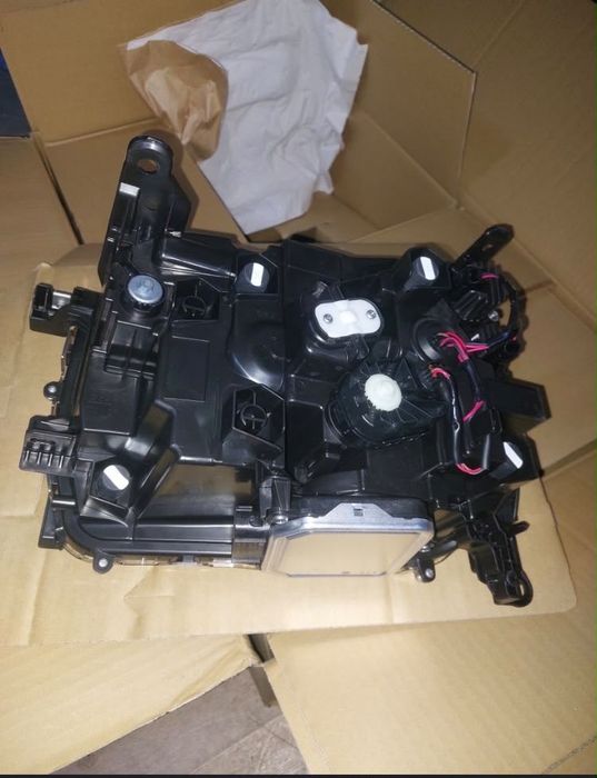 Одна фара toyota