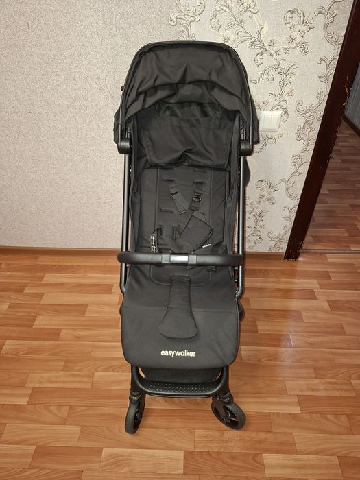 Продам коляску easywalker.