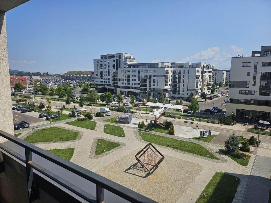 Particular Inchiriez apartament 2 camere, Coresi Avantgarden Kasper