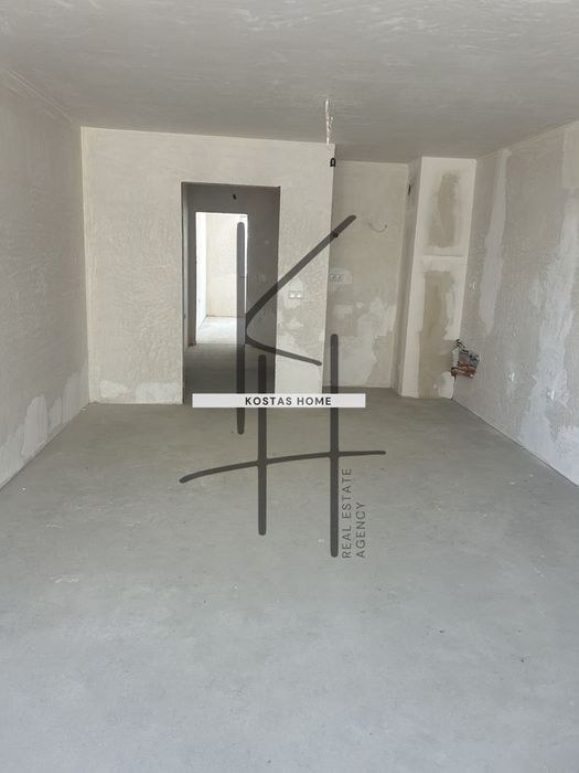 Продава се Двустаен апартамент в Варна, Възраждане 1 - 112 кв.м за 1450 €/кв.м - Снимка #2