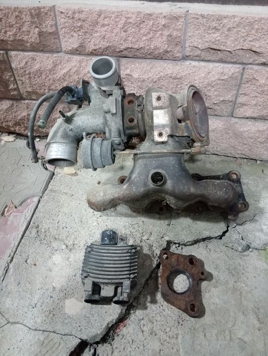 Коробка Эмелка 2002г. 320.