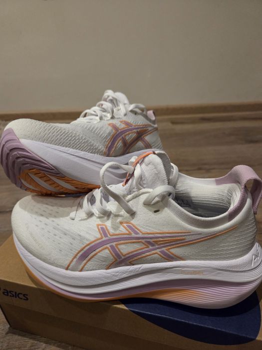 Asics gel nimbus 27