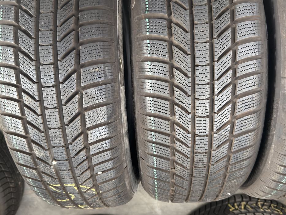 Vand 4 anvelope 225/55/18 continental de iarnă ca noi