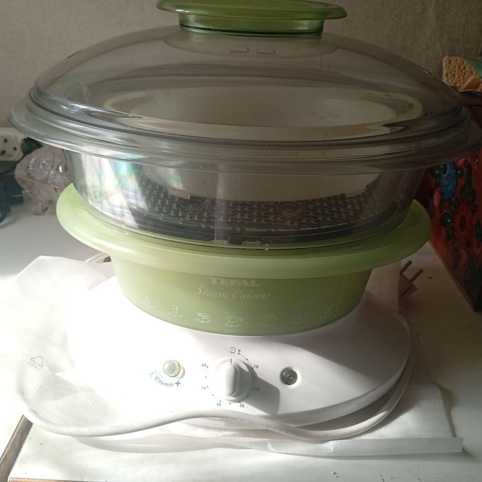 Продам пароварку Tefaль