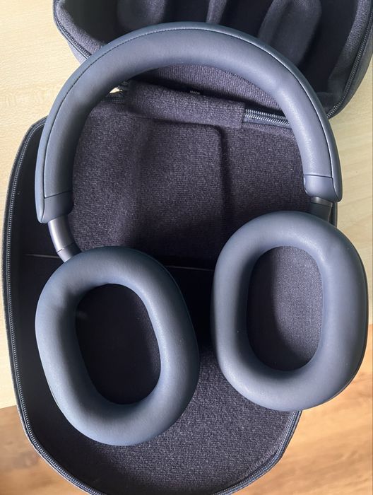 Sony WH-1000XM5