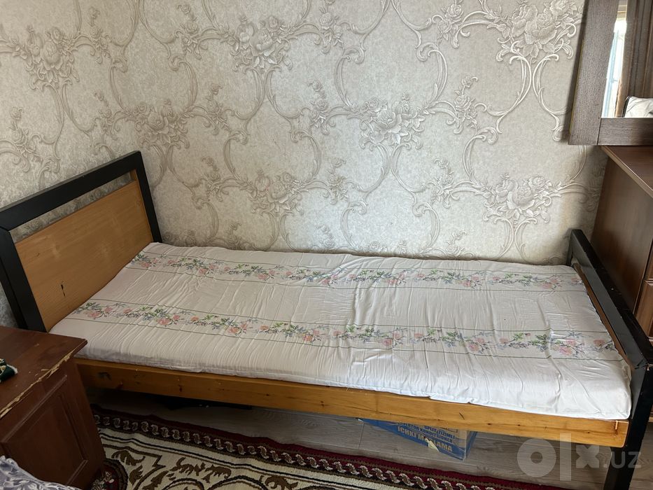 Продаётся односпальняя кровать  по очень низкой цене