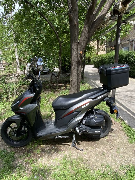 Продоёться скутер jst s2 click