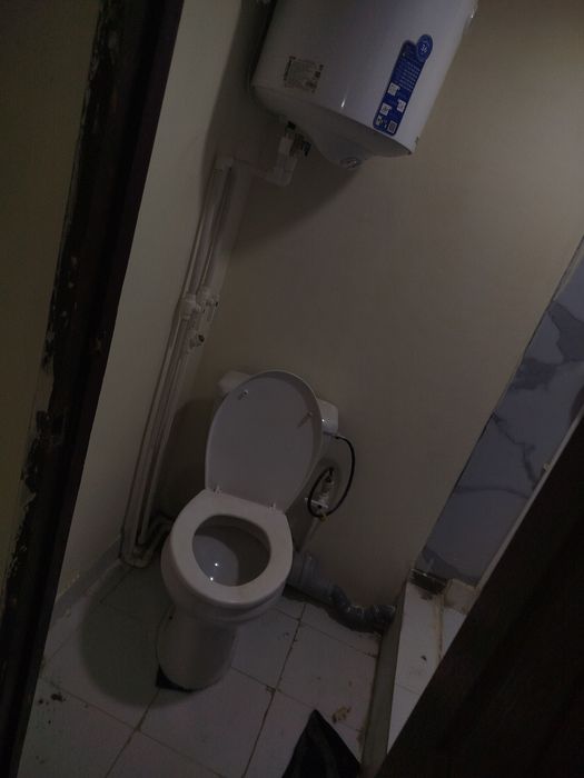 1 xona ijara Roxat post GAI orqasidagi maxallada