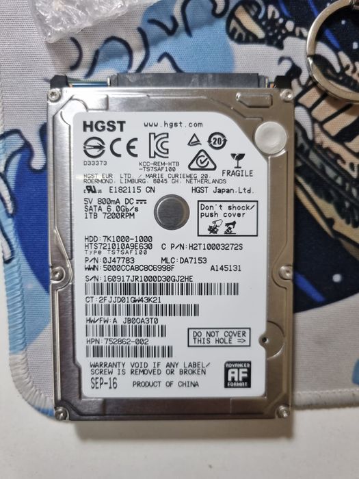 Жёсткий диск 1тб 2.5 HGST