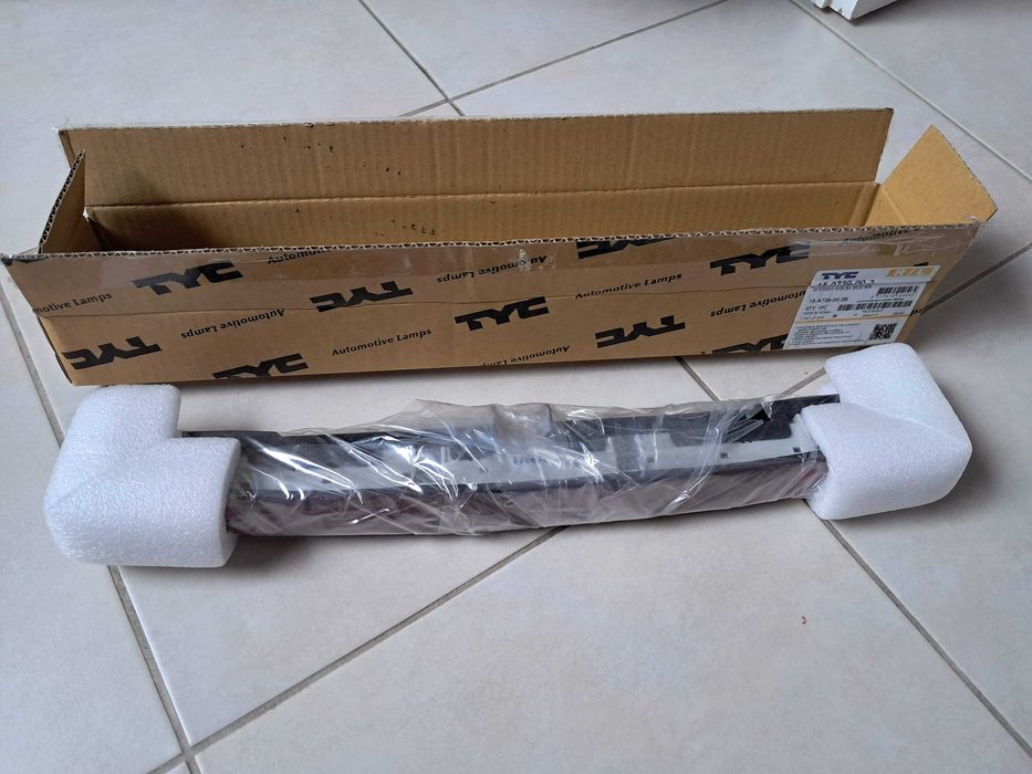 Lampa frana spate centru - stop suplimentar 5E9945097 Skoda, VW, [VAG]