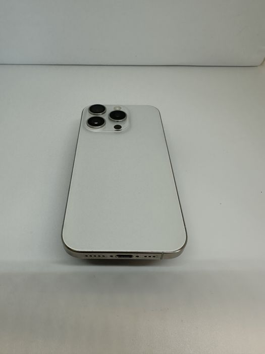 ip 15 pro 128 gb 83% white