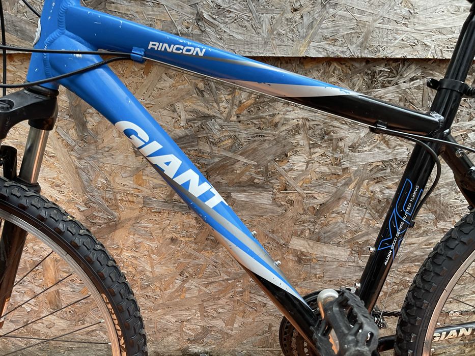 Bicicleta giant rincon roti 26” cadru aluminiu