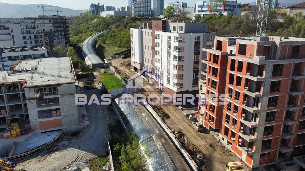 Продава се Тристаен апартамент в София, Дружба 2 - 104 кв.м за 2827 €/кв.м - Снимка #6