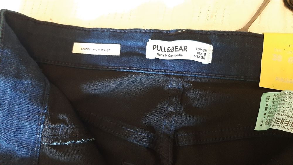 Pantaloni nou nouți Pull&Bear