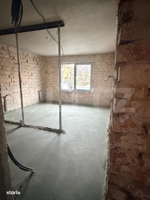 Apartamente De Vanzare, 75 Mp, Zona Tractorul - 170.000
