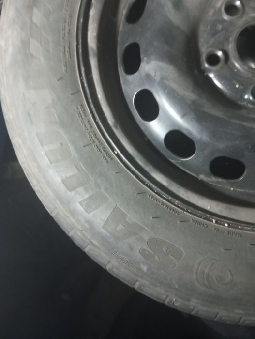 Продам резину комплект